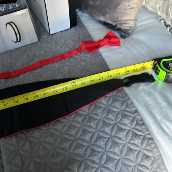 Costume Magician top hat w/ satin cummerbund, red bow tie , white gloves & wand - Picture 7 of 13